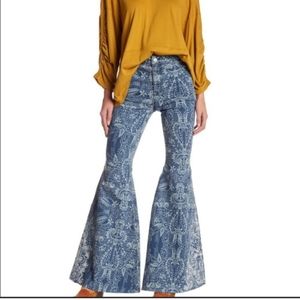 Free People embroidered high wasted flare jeans Size 27